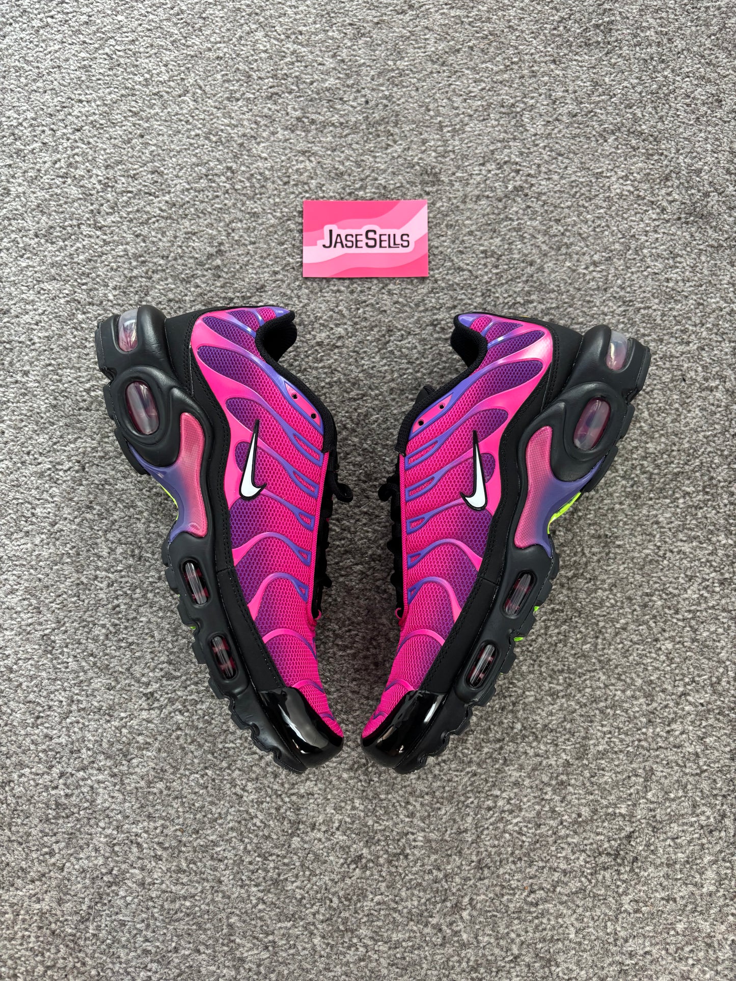 Nike Air Max Plus 'Fireberry' UK7.5 BN