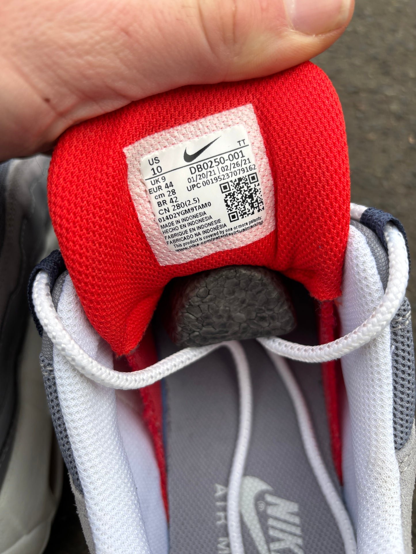Nike Air Max 95 'Grey/Navy/Crimson' UK9