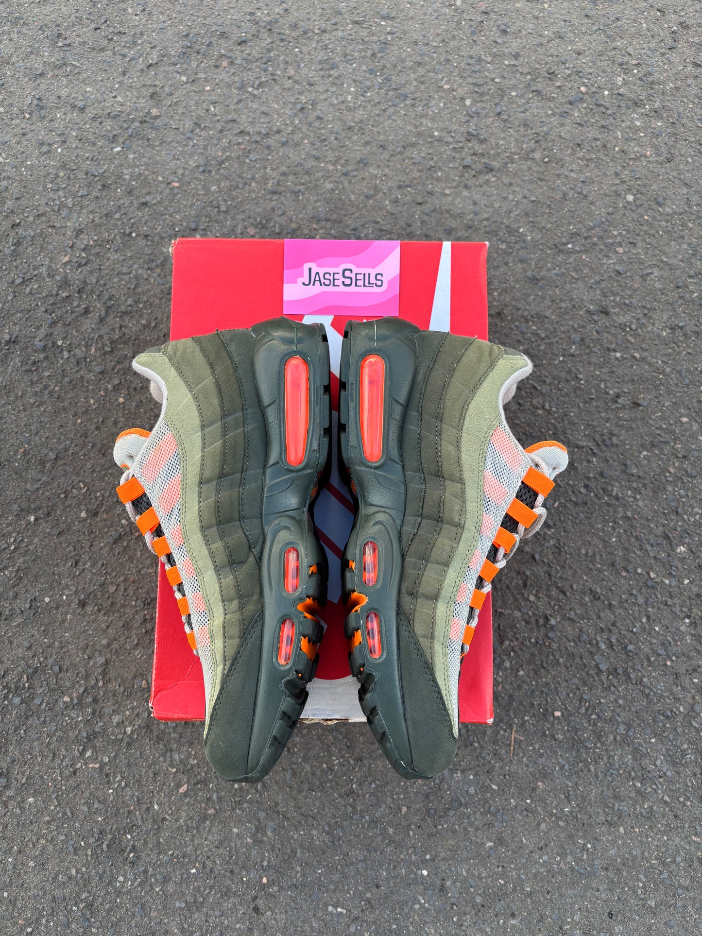 Nike Air Max 95 'Neutral Olive/Total Orange' UK8