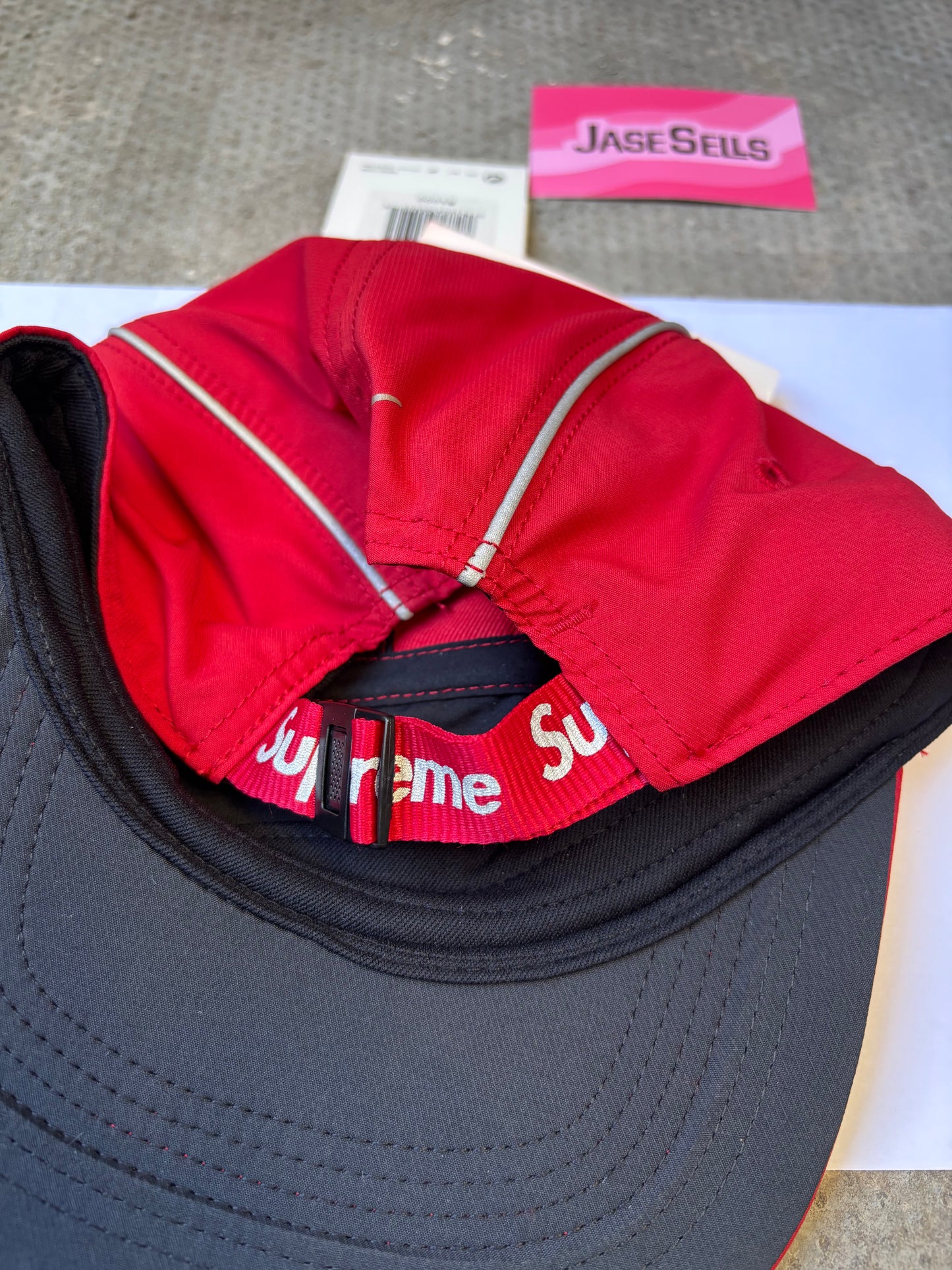 Nike Air Max AW84 Supreme Cap 'Red' (SS18) BN