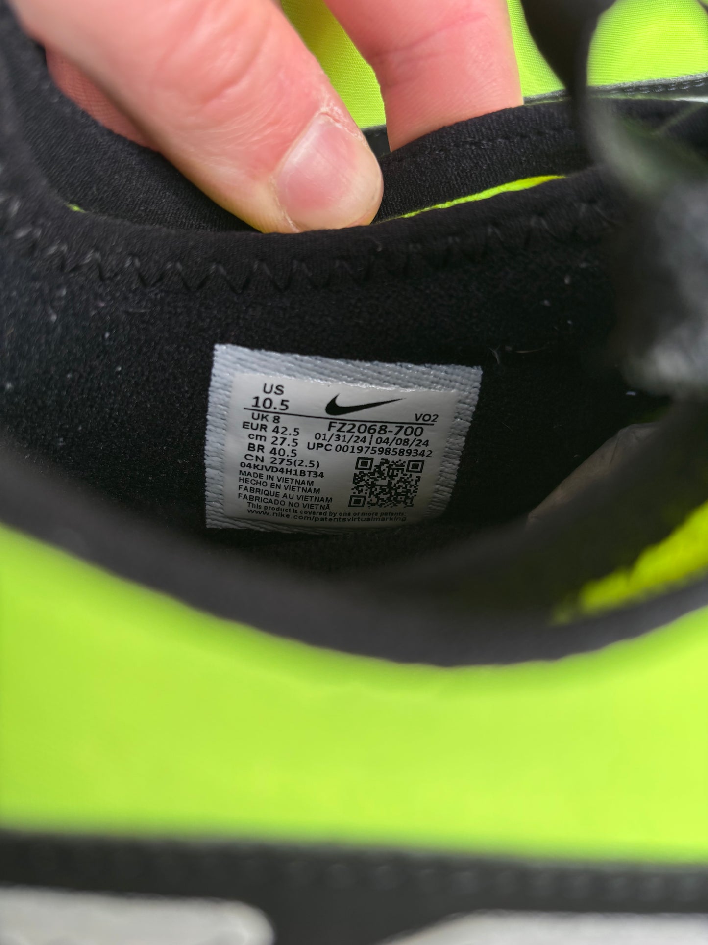 Nike Air Max Sunder 'Volt/Black' UK8