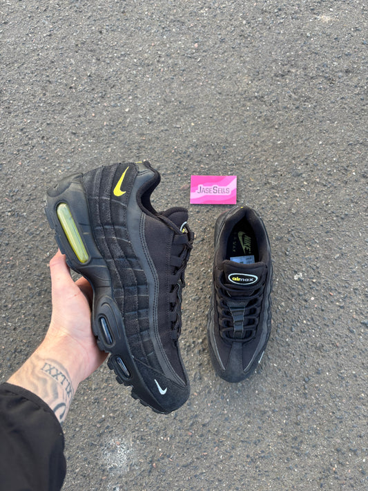 Nike Air Max 95 ‘Black Yellow Strike’ UK8