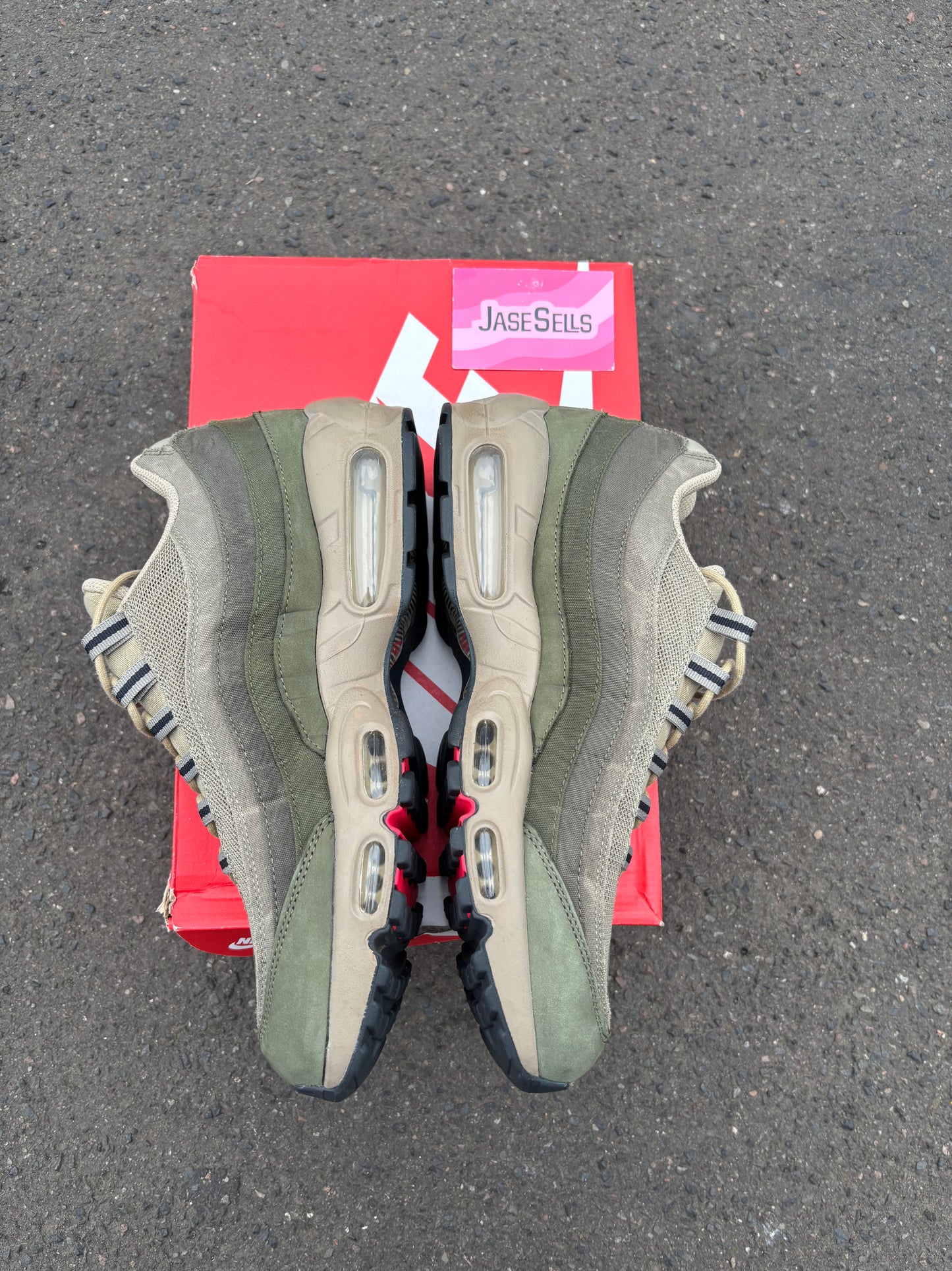 Nike Air Max 95 ‘Matte Olive’ UK9