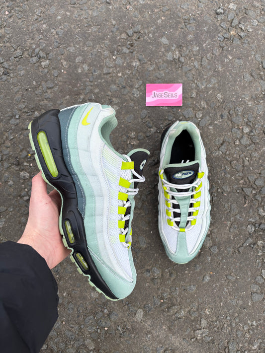 Nike Air Max 95 NBY ‘Neon/Teal’ UK9 (2022)