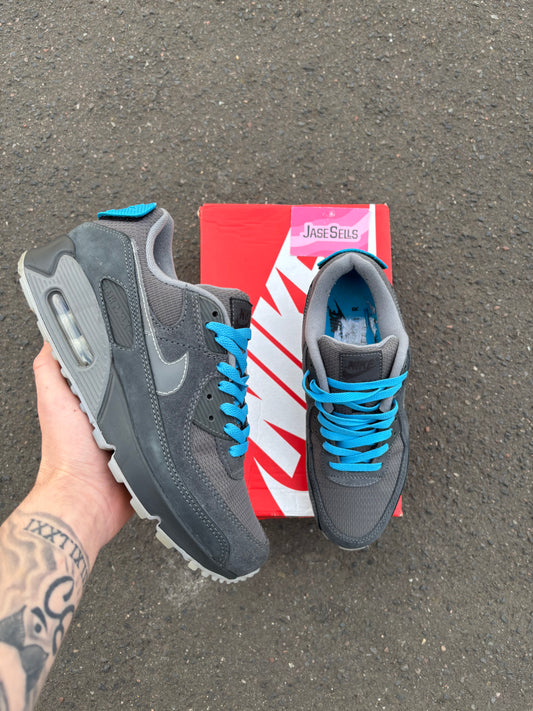 Nike Air Max 90 ‘Velcro Heel Patch Anthracite’ UK7