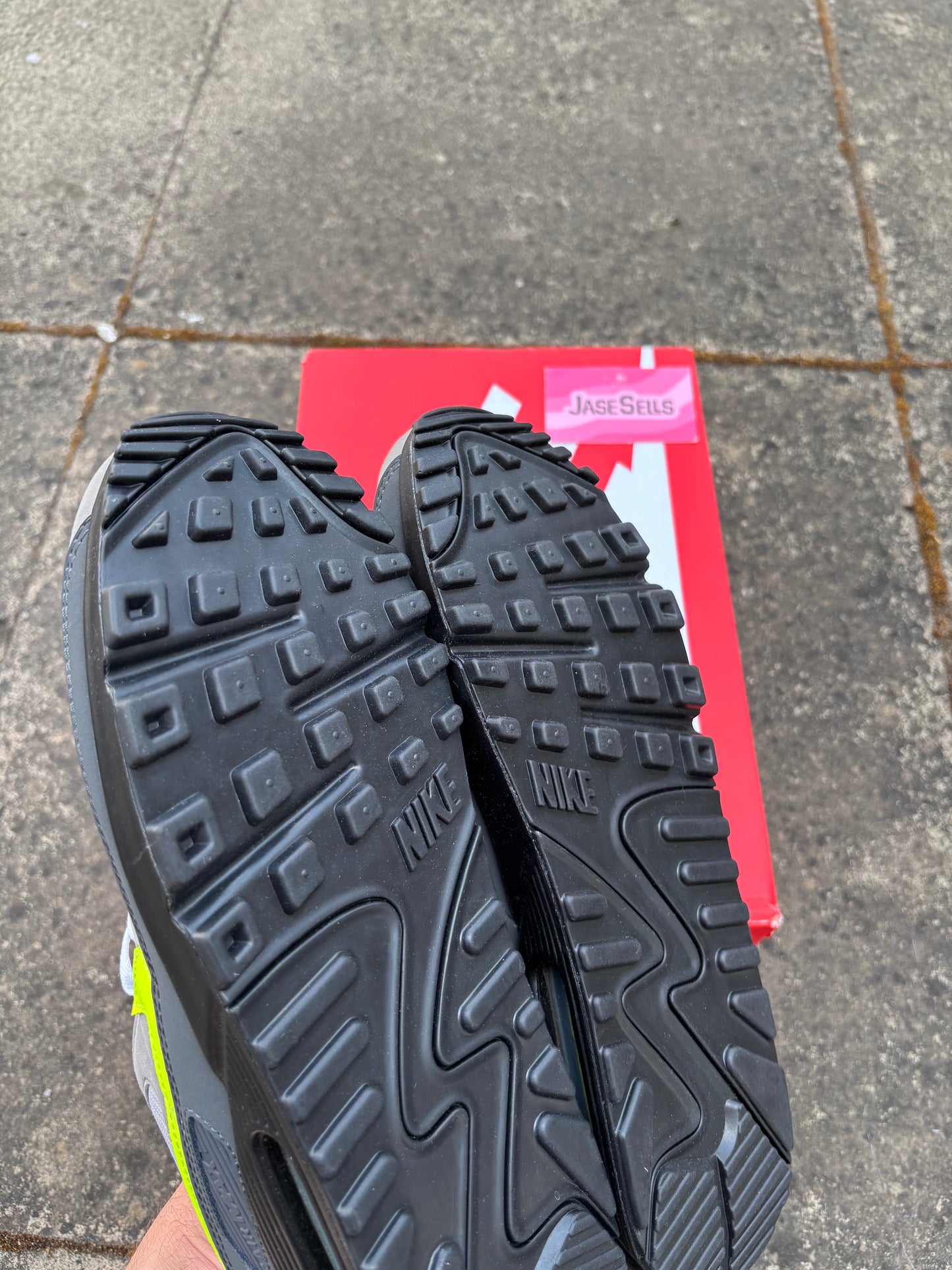 Nike Air Max 90 ‘Neon’ UK9 BN