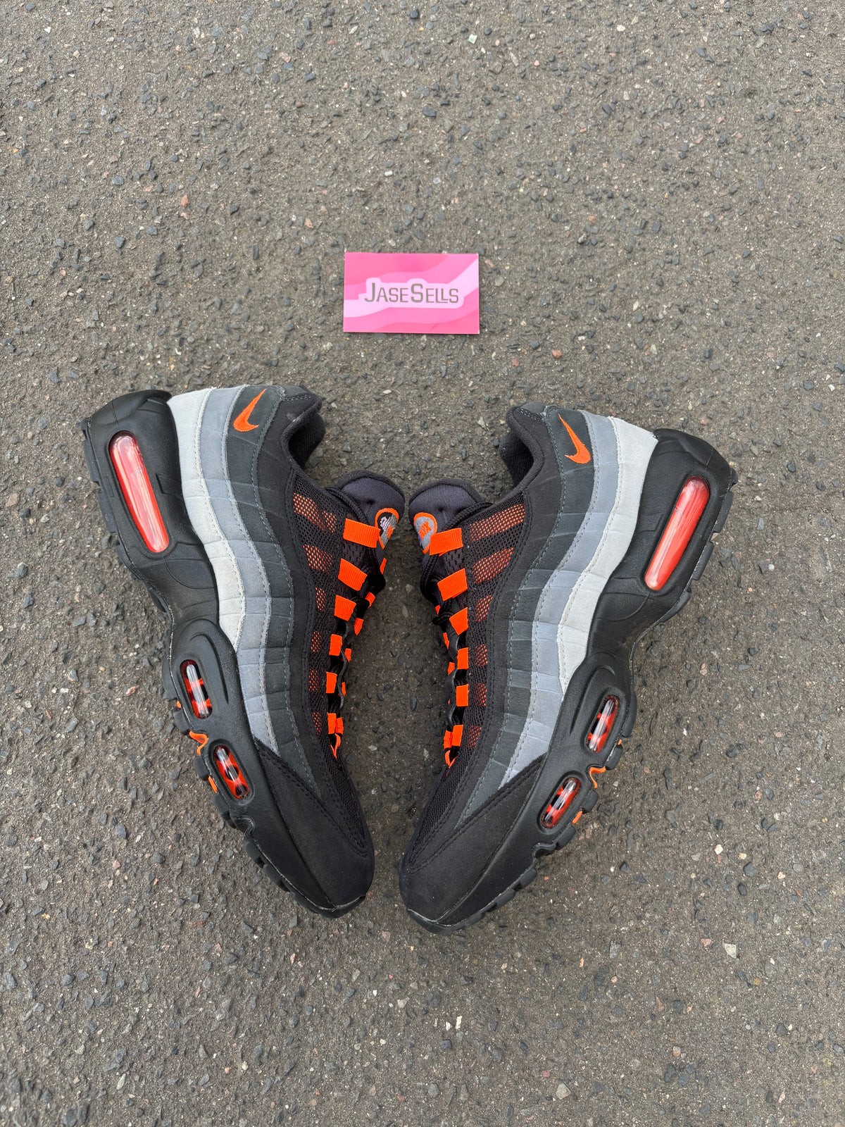 Nike Air Max 95 ‘Hyper Crimson’ UK8