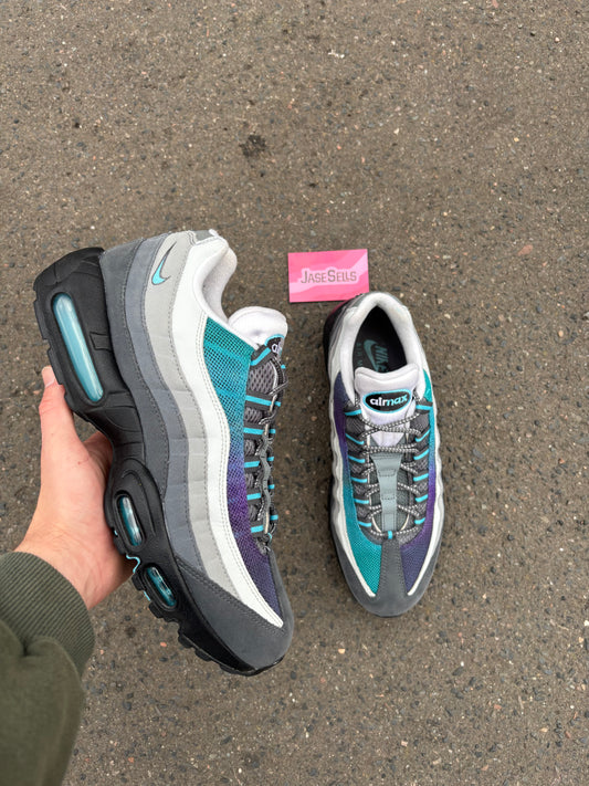 Nike Air Max 95 ‘Baltic Blue’ (9to5N Custom) UK10