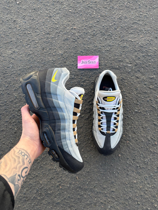 Nike Air Max 95 ‘Yellow Strike’ UK9