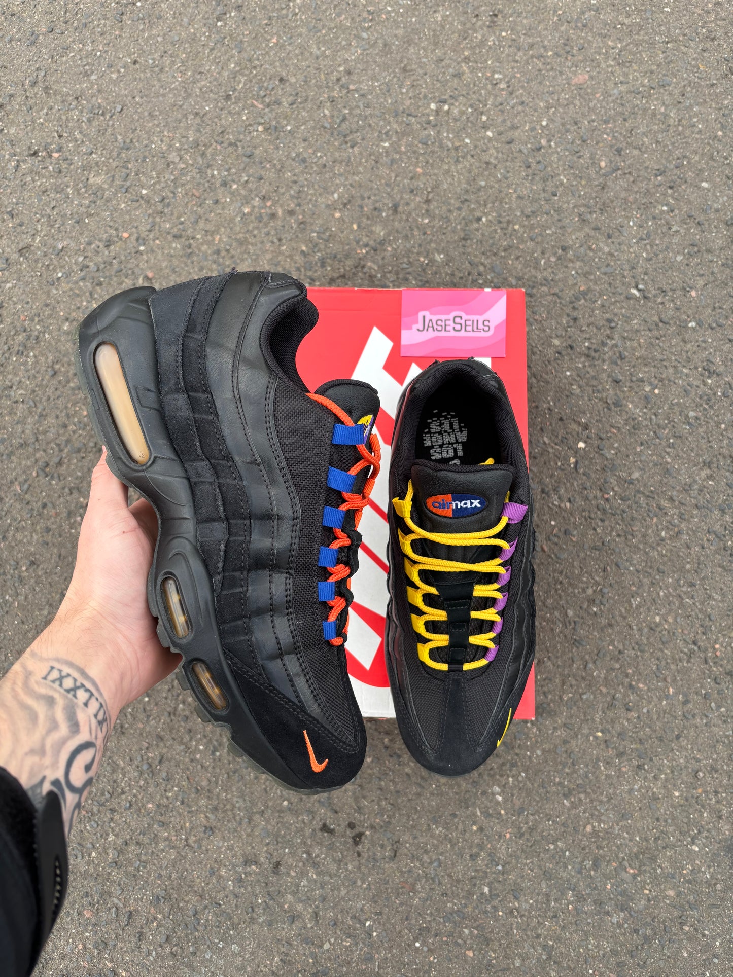 Nike Air Max 95 ‘LA vs NY’ UK9