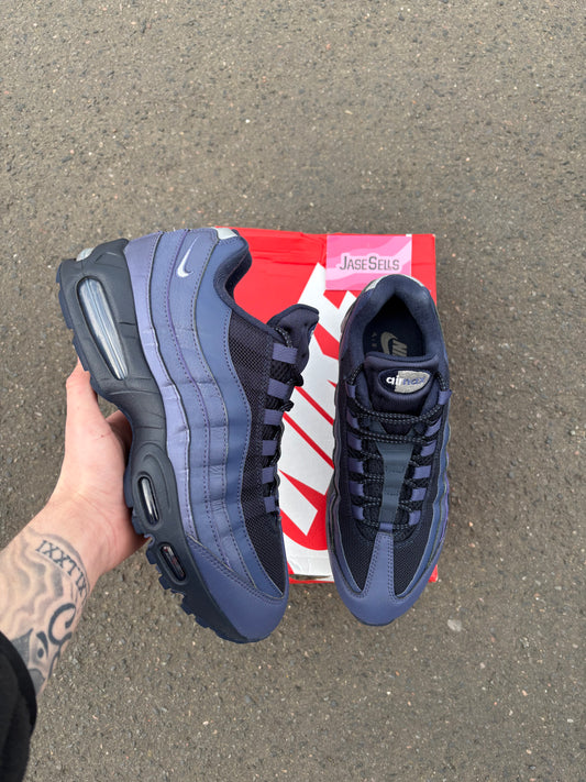 Nike Air Max 95 ‘Sanded Purple’ UK9