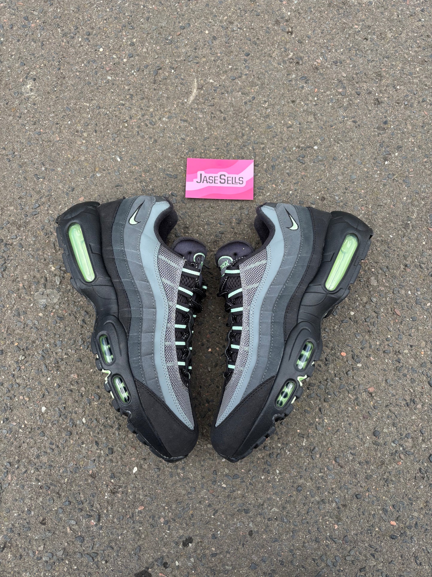 Nike Air Max 95 ‘Vapor Green’ UK8