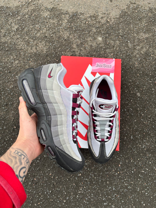 Nike Air Max 95 ‘Beetroot’ UK8.5