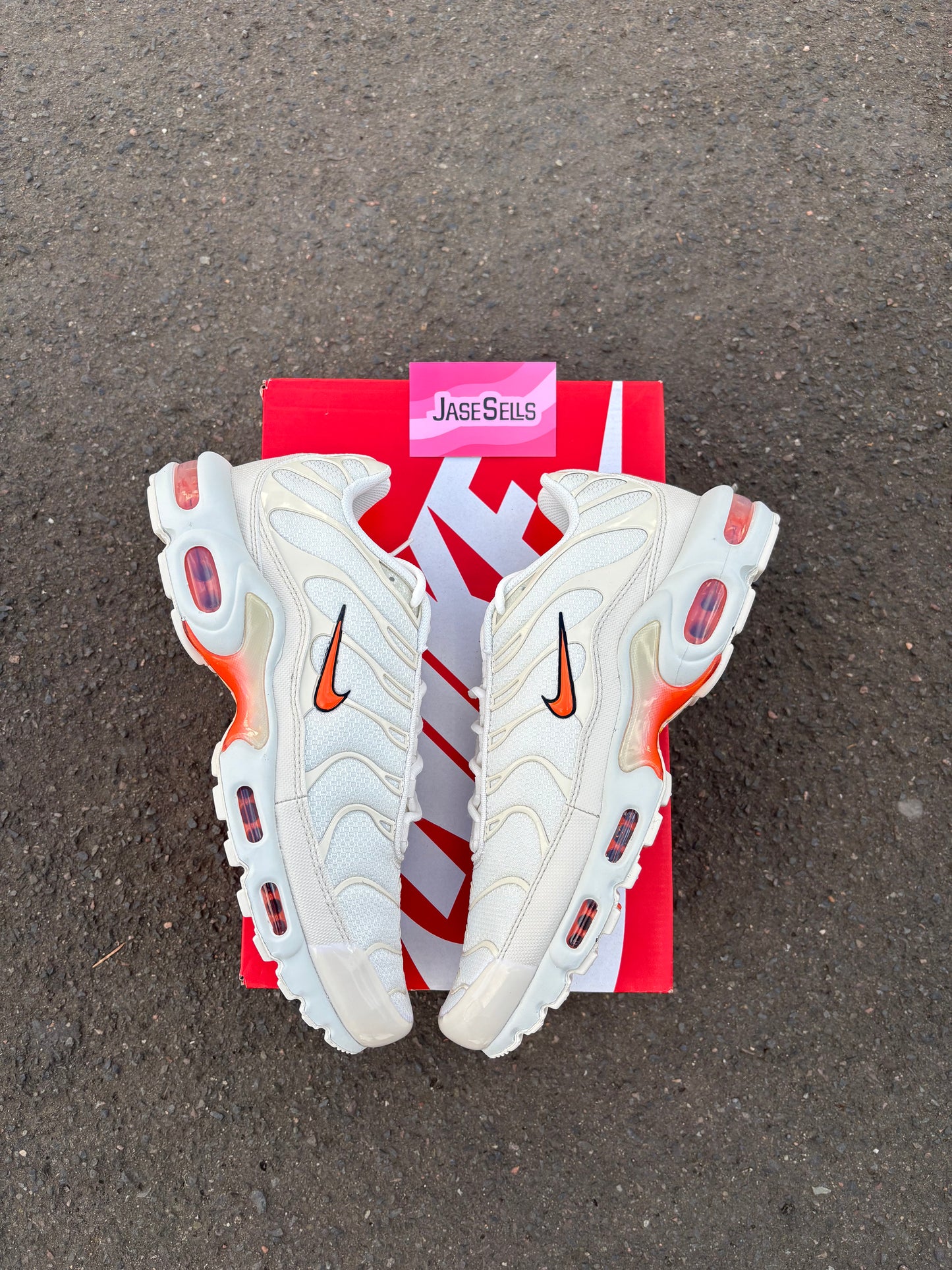 Nike Air Max Plus 'Phantom Safety Orange' UK10 BN