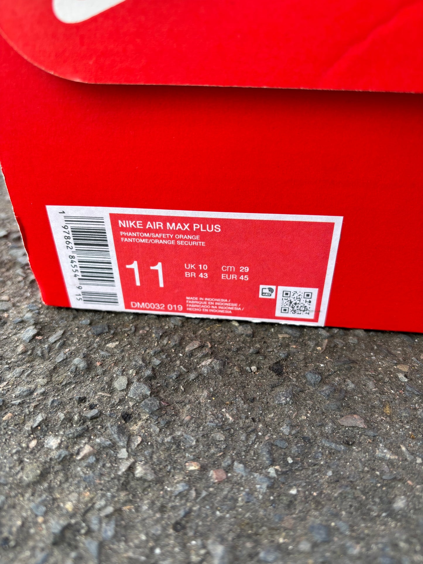 Nike Air Max Plus 'Phantom Safety Orange' UK10 BN