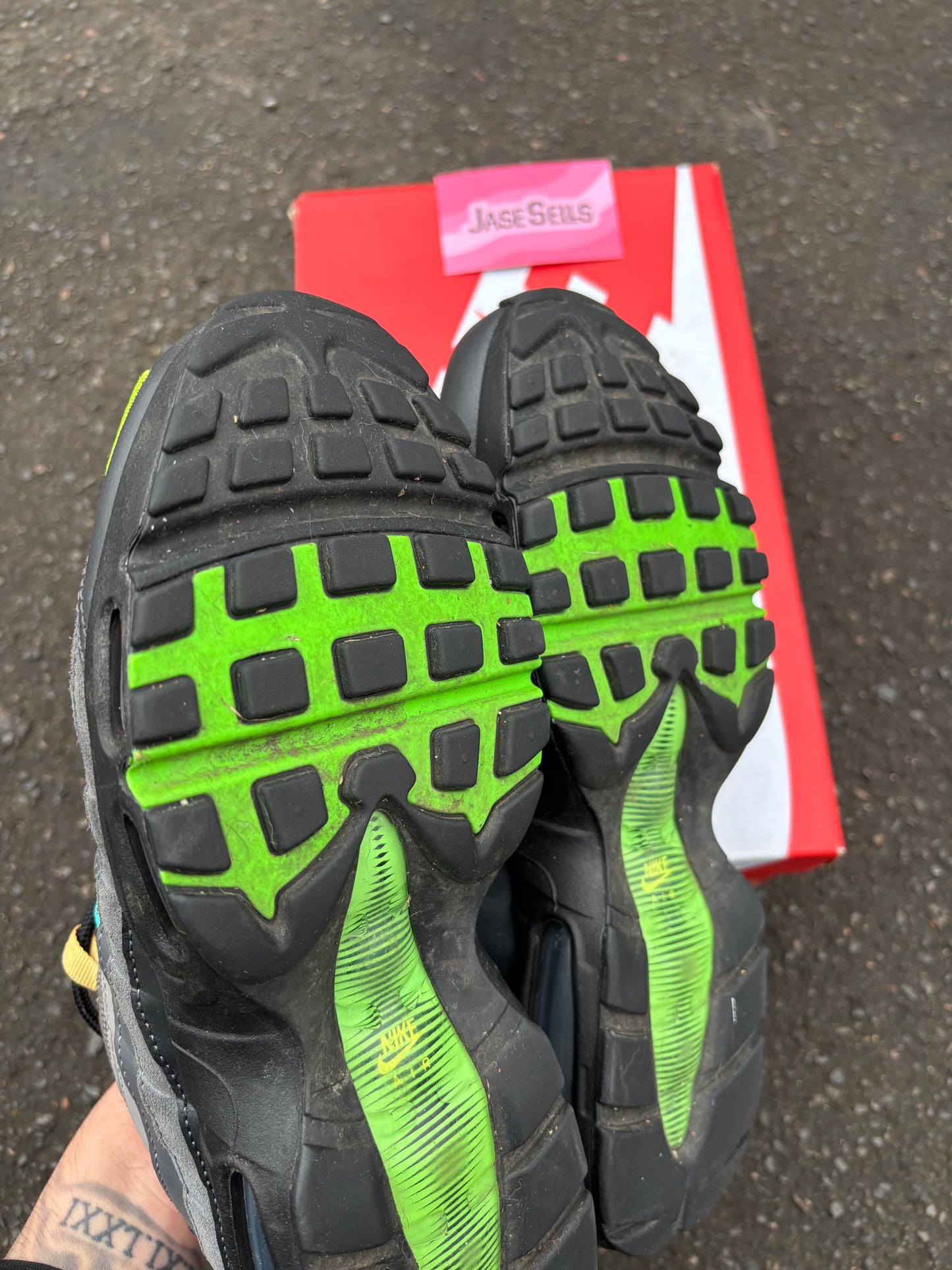 Nike Air Max 95 SE 'Light Charcoal/ Vintage TV' UK7.5