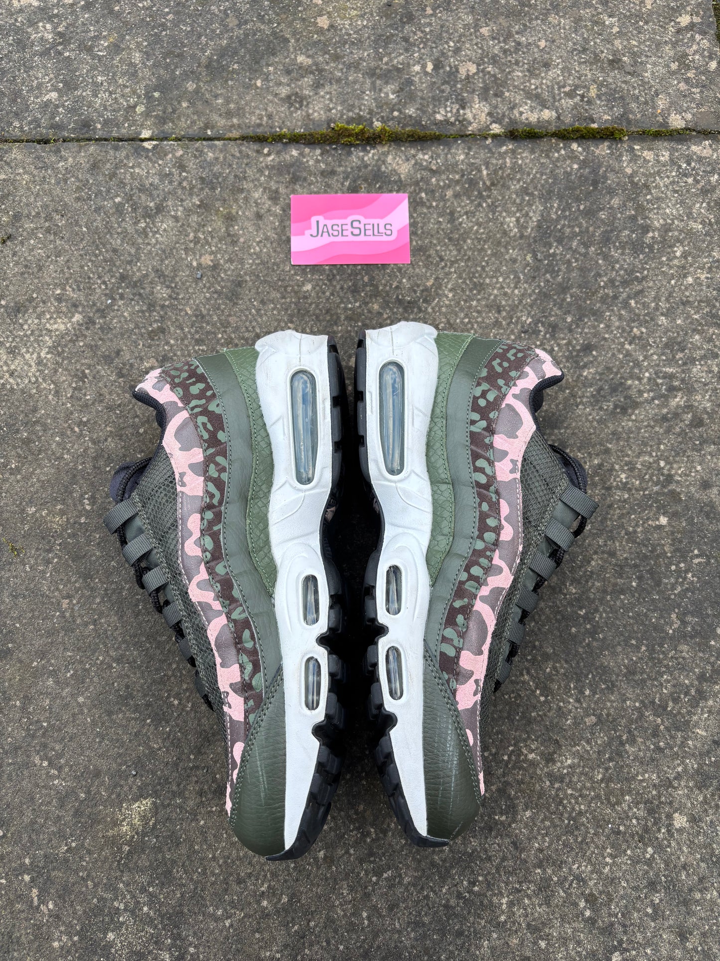Nike Air Max 95 'Olive/Pink Camo' UK9W