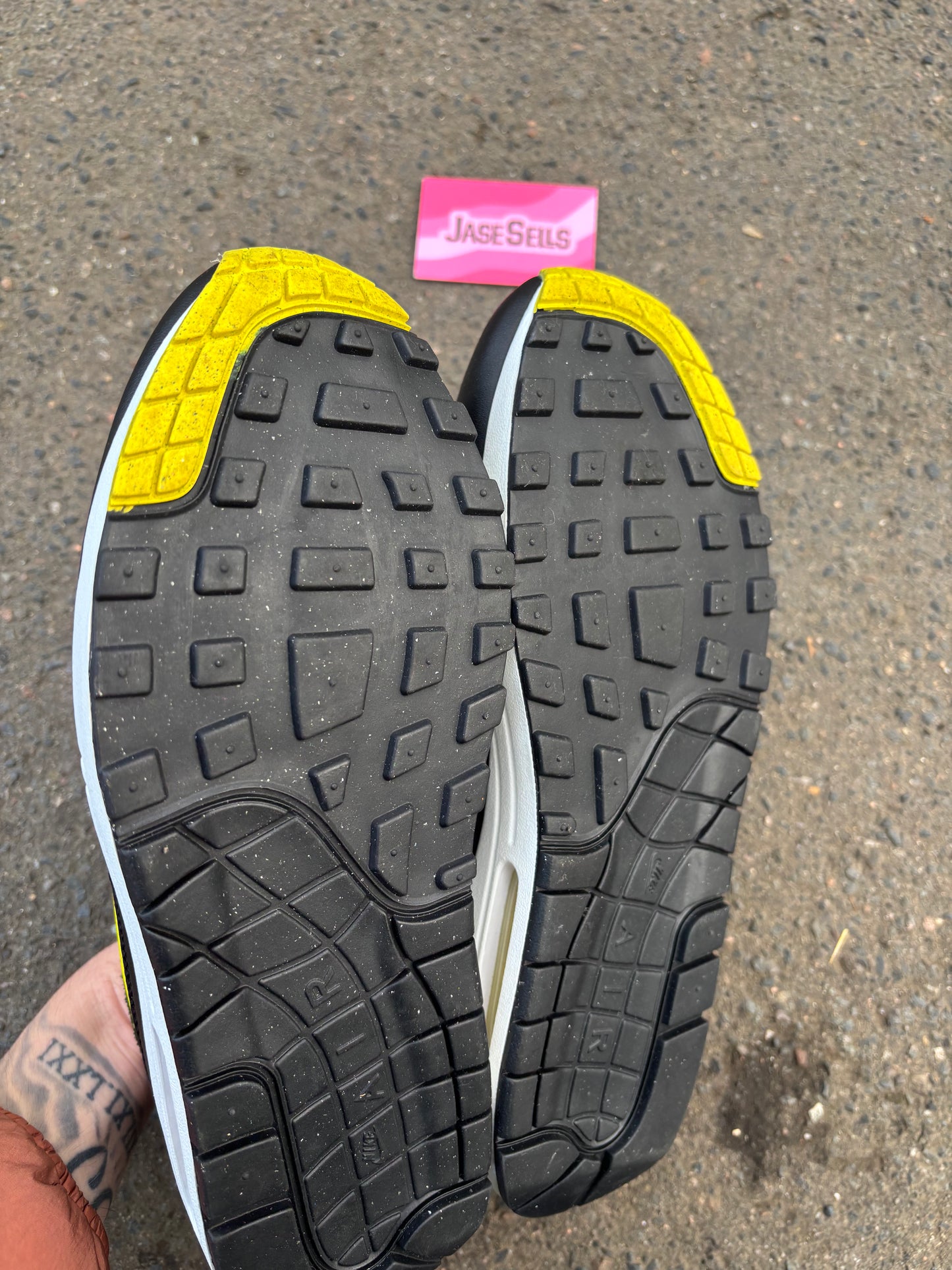 Nike Air Max 1 'Batman' UK9