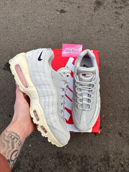 Nike Air Max 95 'Grey Fog/Pink Foam' UK8.5