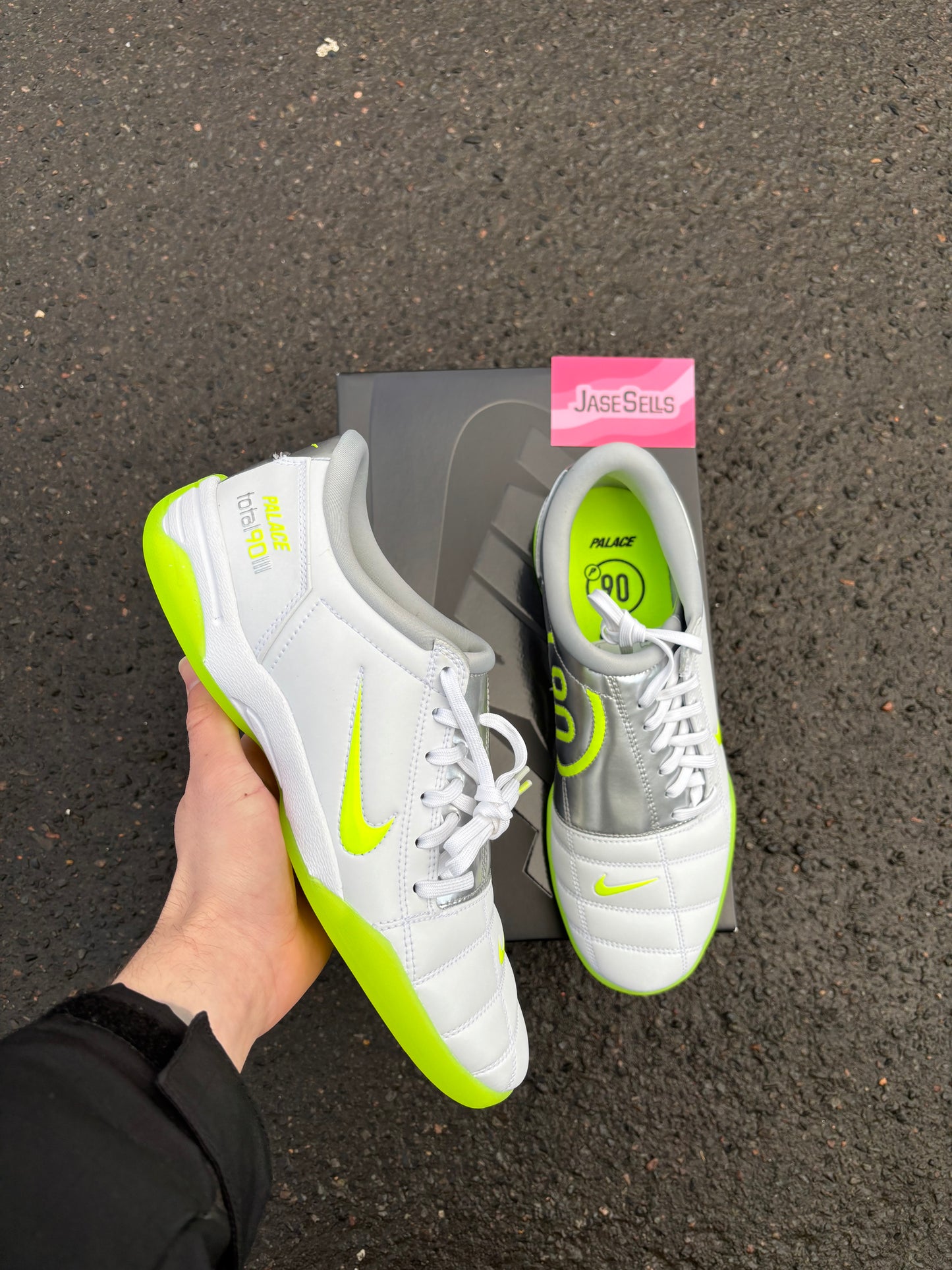 Nike T90/ Palace UK8 BN