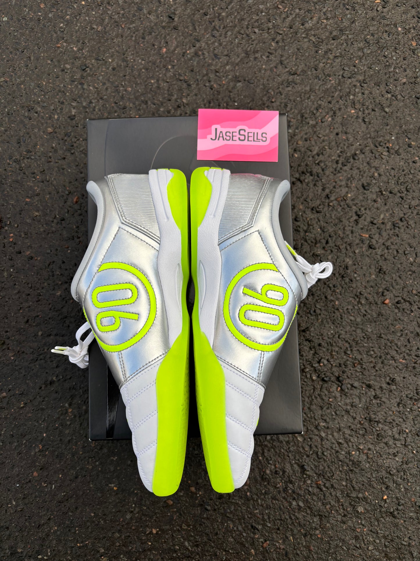 Nike T90/ Palace UK8 BN