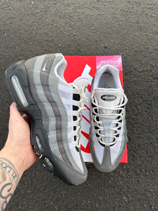 Nike Air Max 95 'Grey Jewel' UK8