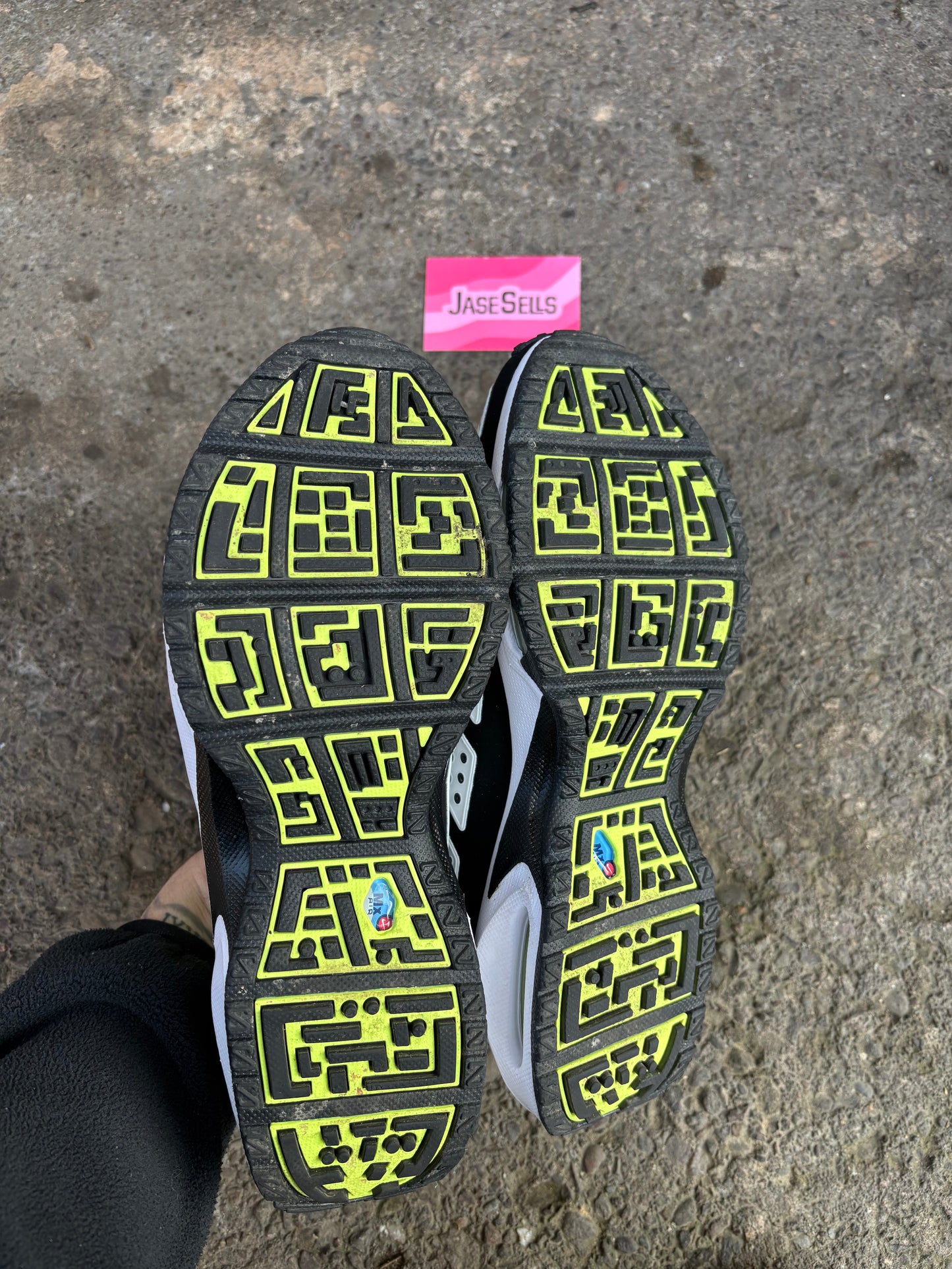 Nike Air Max Sunder 'Volt/Black' UK8